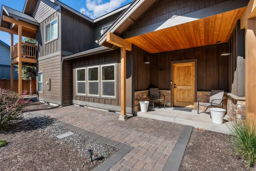 927 E Desperado Trail, Sisters, OR 97759 - #3