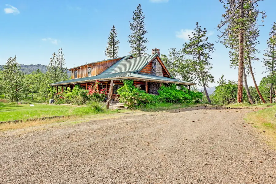 275 Citadel Road, Trail, OR 97541 - #3