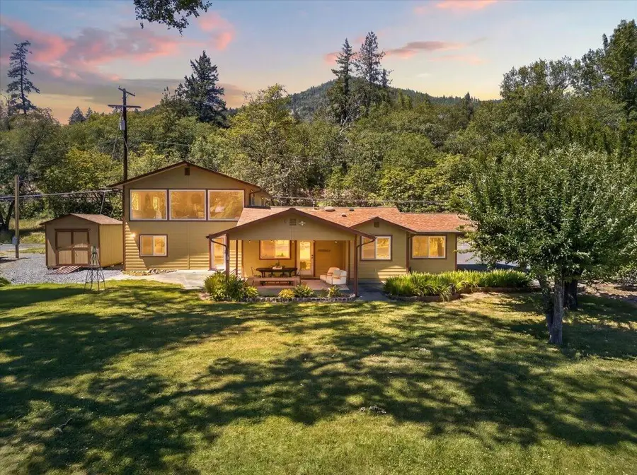 423 Fielder Lane, Grants Pass, OR 97526 - #3