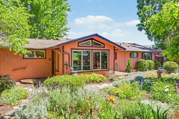 190 Walker Avenue, Ashland, OR 97520
