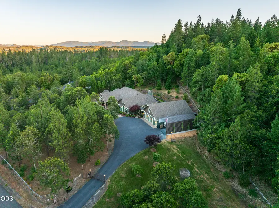 1321 Falcon Crest Lane, Merlin, OR 97532 - #3