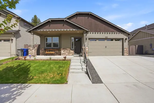60930 SE Sweet Pea Drive, Bend, OR 97702