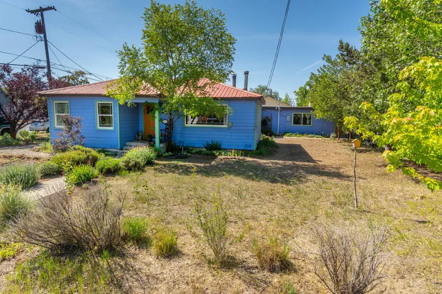 1808 SW Kalama Avenue, Redmond, OR 97756 - #2