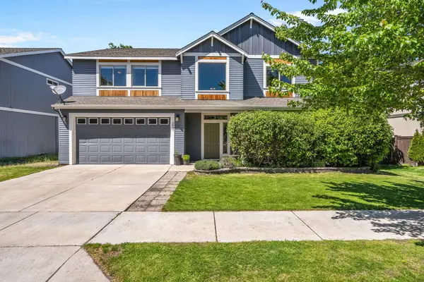 2847 SW Indian Place, Redmond, OR 97756