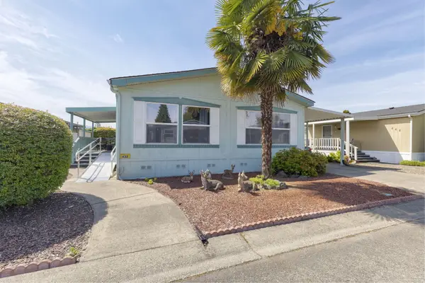 432 Whispering Willow Drive, Grants Pass, OR 97527