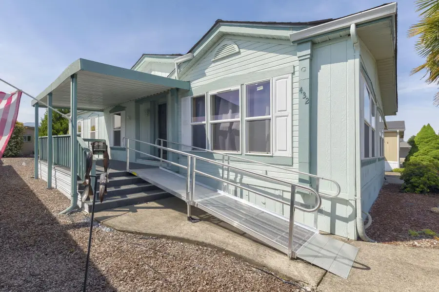 432 Whispering Willow Drive, Grants Pass, OR 97527 - #2