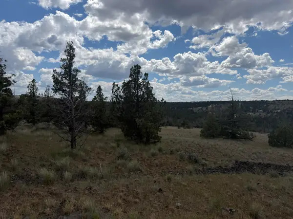 14587 SE Sharps Road, Prineville, OR 97754