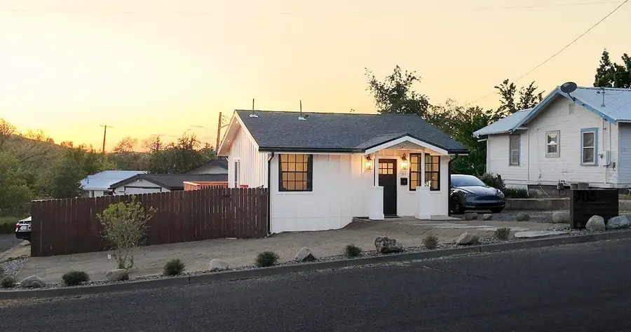705 Cook Street, Klamath Falls, OR 97601 - #3