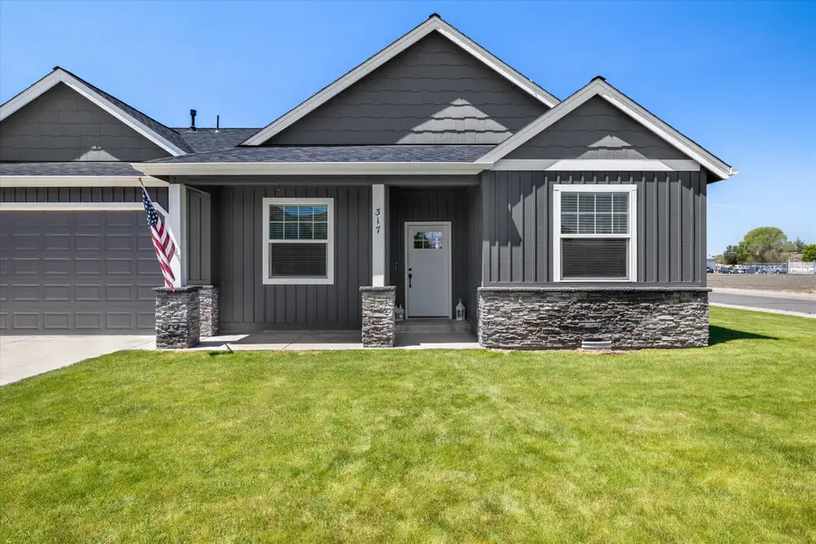 317 SE Pioneer Drive, Prineville, OR 97754 - #2