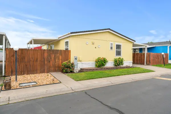 1570 S Peach Street #SPC 31, Medford, OR 97501