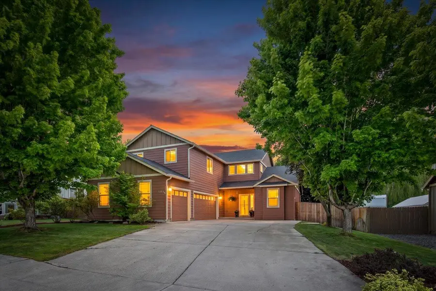 1339 SW Rimrock Way, Redmond, OR 97756 - #2