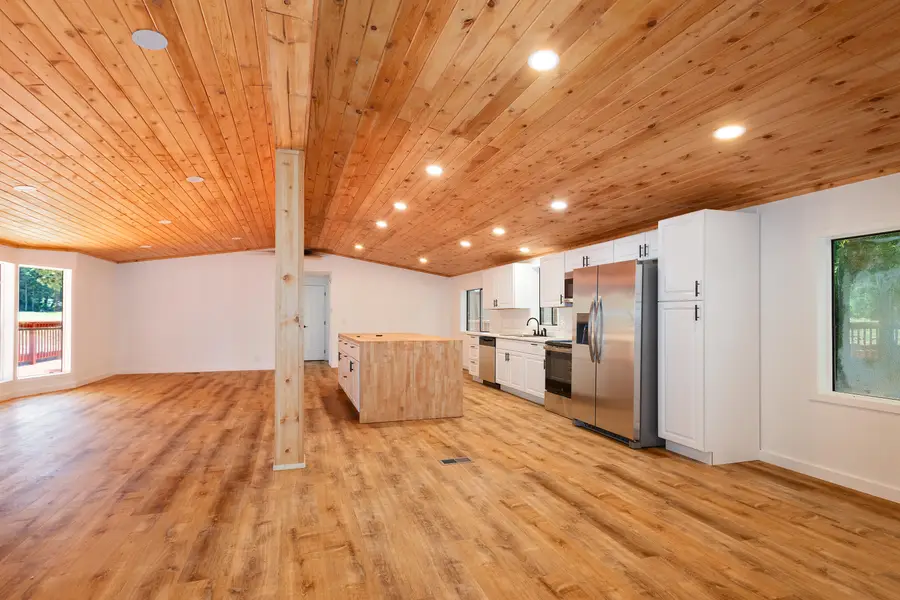 601 Pinewood Way, Cave Junction, OR 97523 - #3