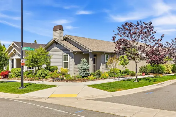 3841 Shamrock Drive, Medford, OR 97504