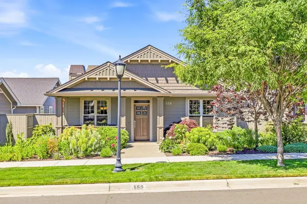 550 Windsong Way, Medford, OR 97504