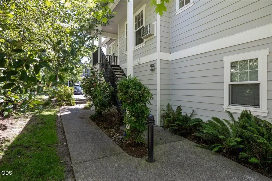 2264 Mccall, Ashland, OR 97520 - #2