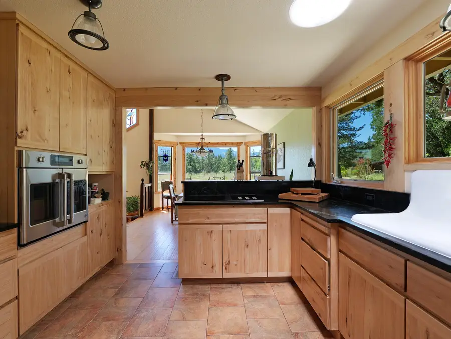 335 Sheraton Drive, Williams, OR 97544 - #3