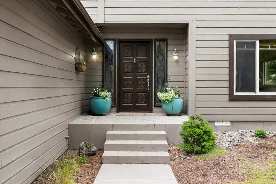 20423 Heritage Avenue, Bend, OR 97702 - #2