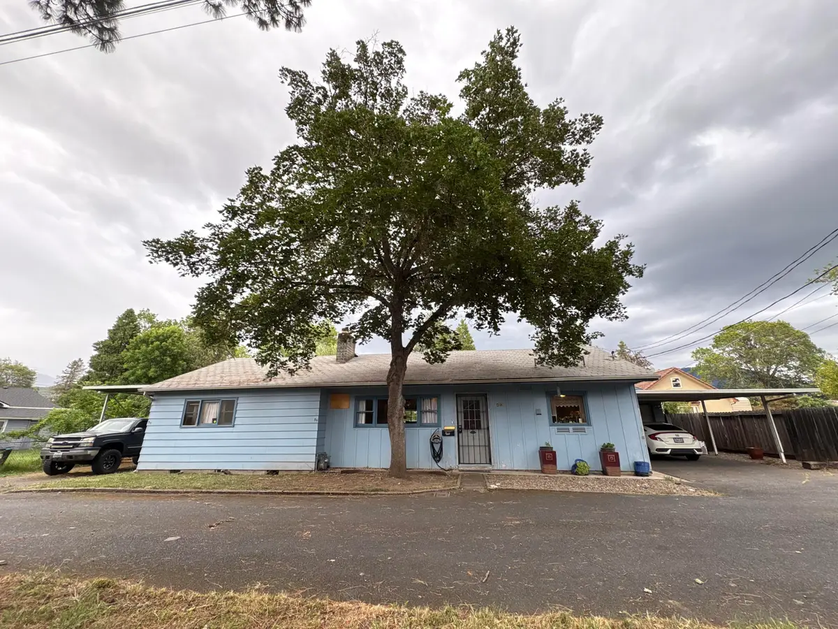 423 SE M Street, Grants Pass, OR 97526 - #1