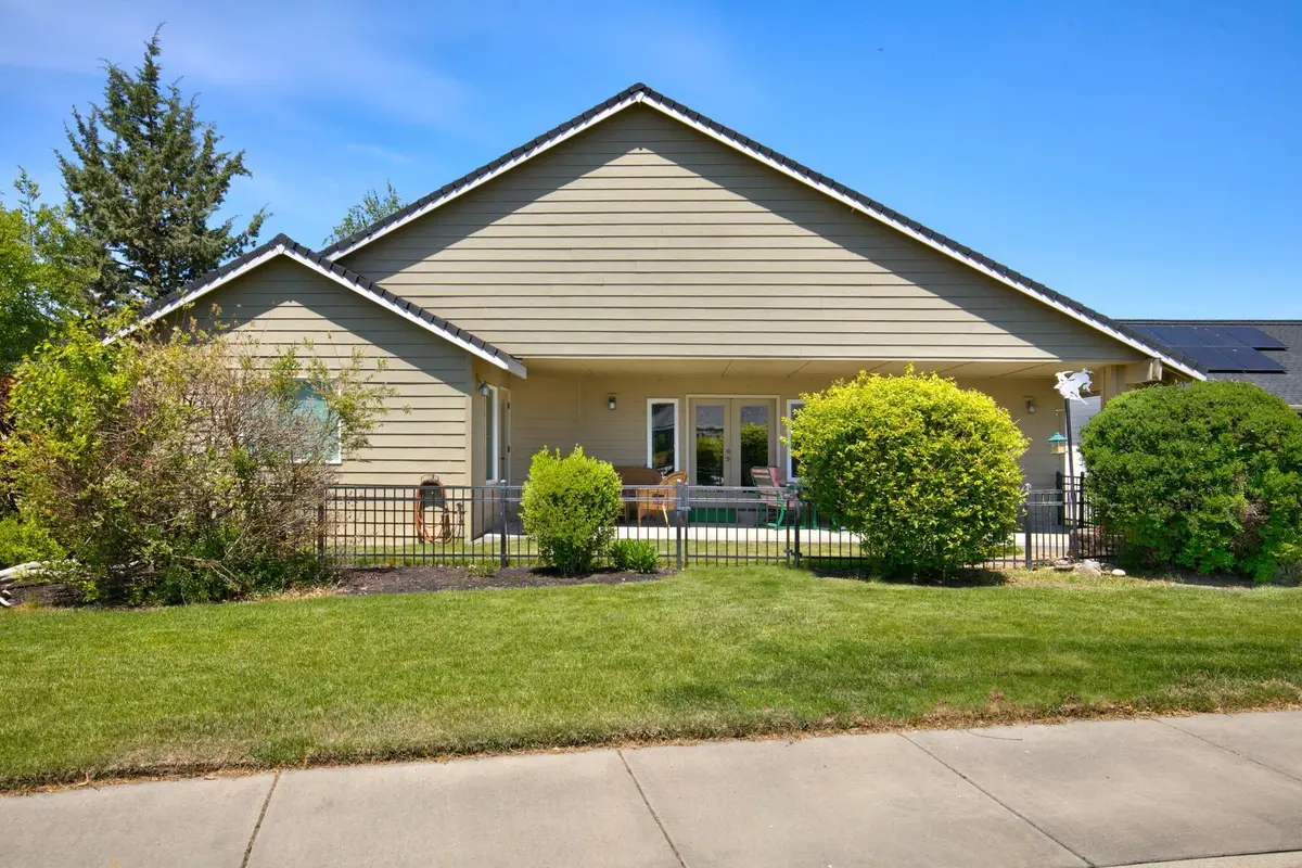 4460 SW Trevino Court, Redmond, OR 97756 - #1