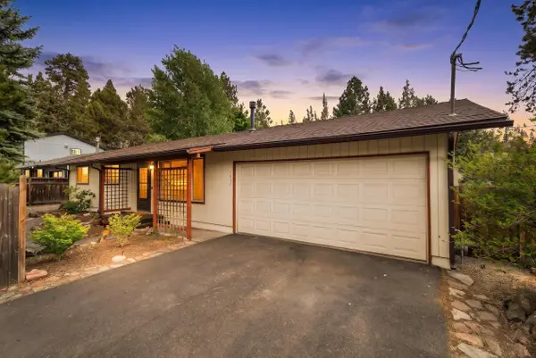 1627 SE Bear Creek Road, Bend, OR 97701