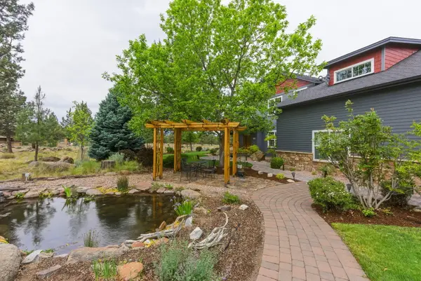 17584 Mountain View Road, Sisters, OR 97759