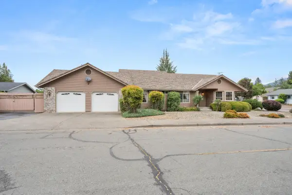 1449 Ben Aire Circle, Grants Pass, OR 97527