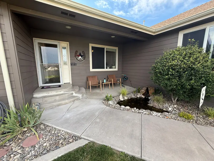 3276 Hammer Street, Klamath Falls, OR 97603 - #2