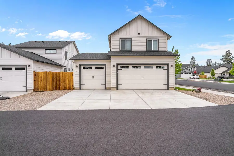 702 N Willitts Street, Sisters, OR 97759 - #3