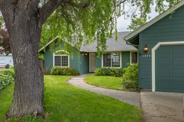 1375 Forestview Drive, Grants Pass, OR 97527