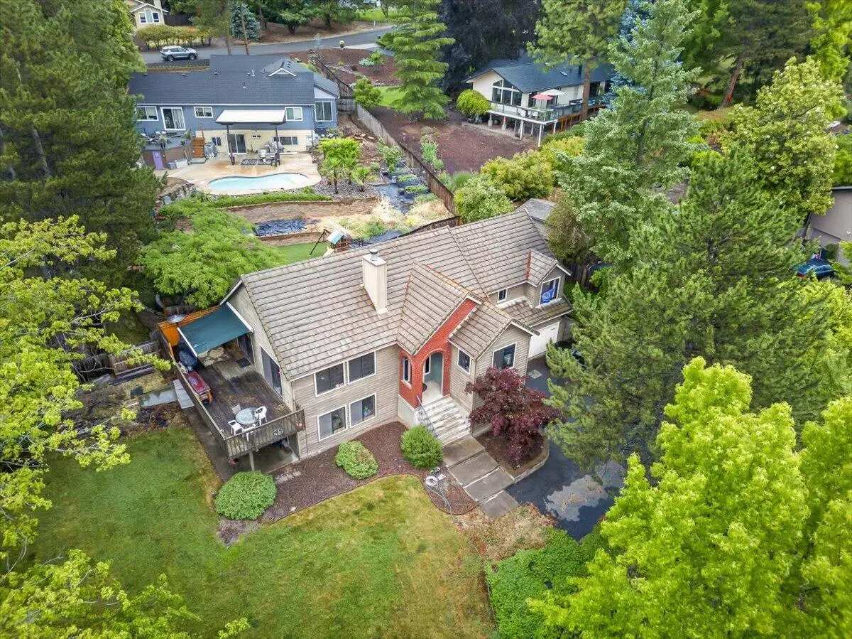 1477 Angelcrest Drive, Medford, OR 97504 - #1