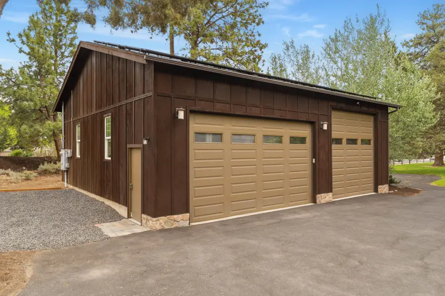 21125 Bear Creek Road, Bend, OR 97701 - #3