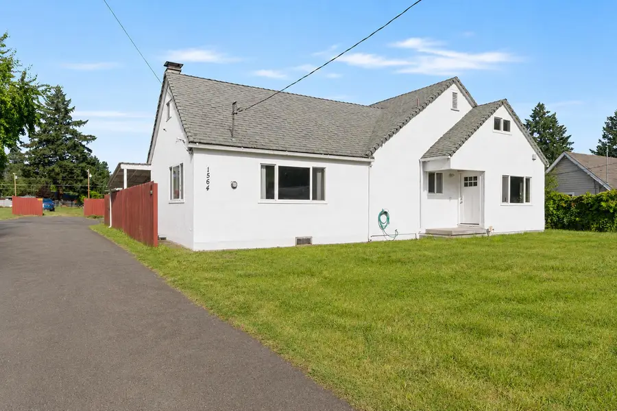 1564 Carnahan Drive, Grants Pass, OR 97527 - #2