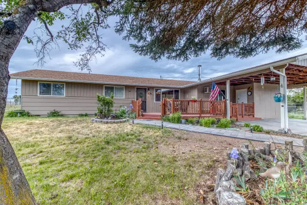 566 NW Mcdonald Road, Prineville, OR 97754