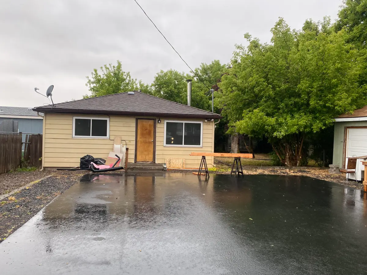 2914 Summers Lane, Klamath Falls, OR 97603 - #1