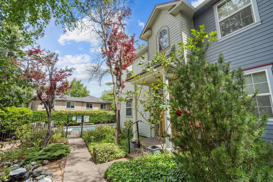 820 Park Street, Ashland, OR 97520 - #3