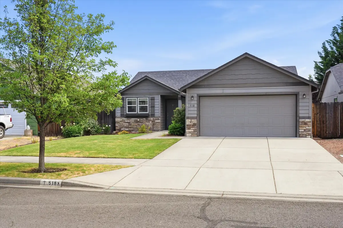518 Woodlark Drive, Medford, OR 97501 - #1