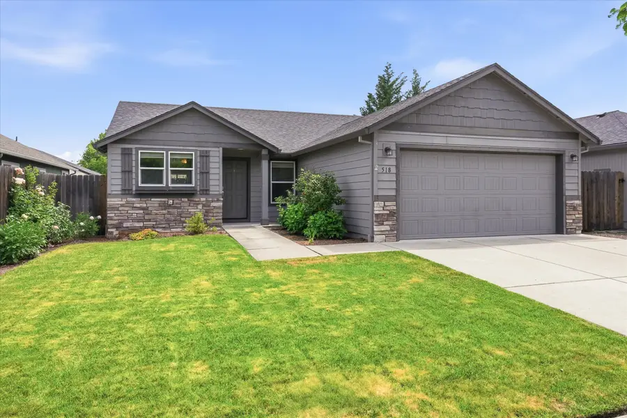 518 Woodlark Drive, Medford, OR 97501 - #2