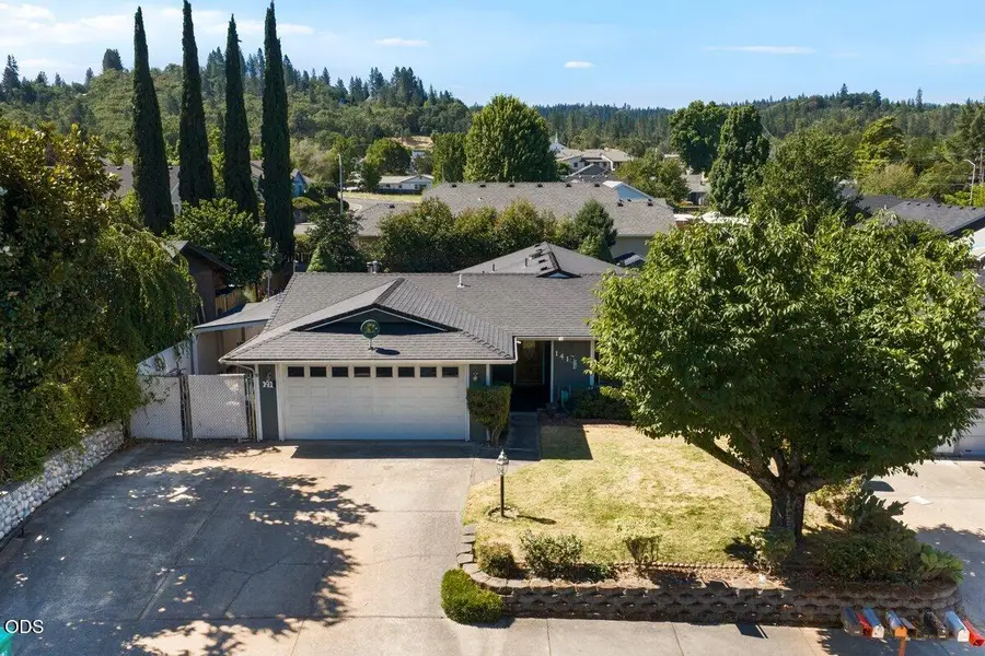 141 Southridge Way, Grants Pass, OR 97527 - #3