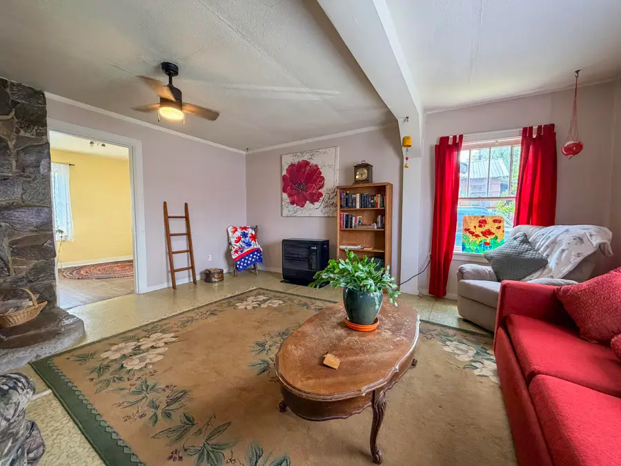 312 Park Avenue, Seneca, OR 97873 - #3