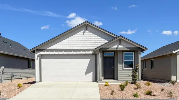 2666 NW 26th Lp North, Redmond, OR 97756