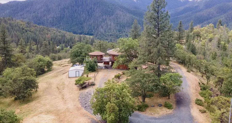 9595 Sterling Creek Road, Jacksonville, OR 97530 - #3