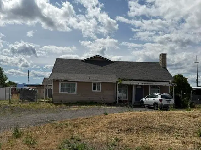 7465 Table Rock Terrace, Central Point, OR 97502 - #1
