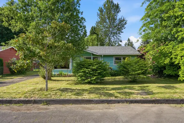 8703 NE Sacramento Street, Portland, OR 97220