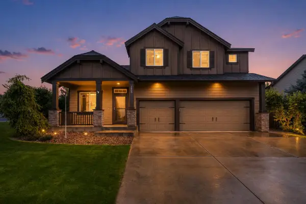 2800 SW 49th Street, Redmond, OR 97756