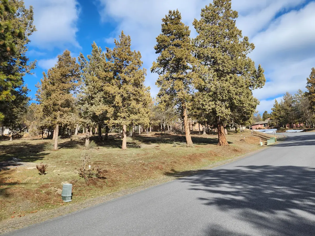 Coopers Hawk #260, Klamath Falls, OR 97601 - #1