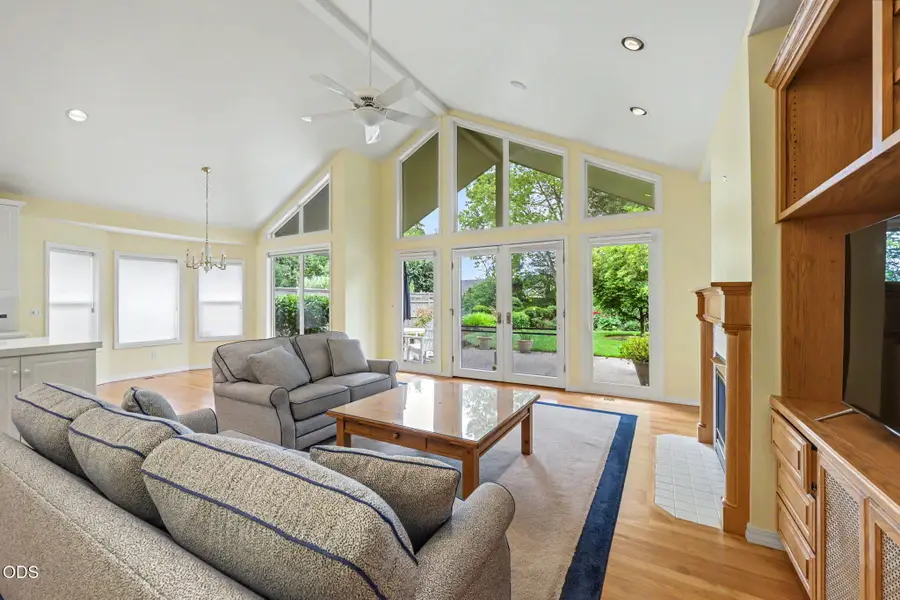 3348 Creek View Drive, Medford, OR 97504 - #3