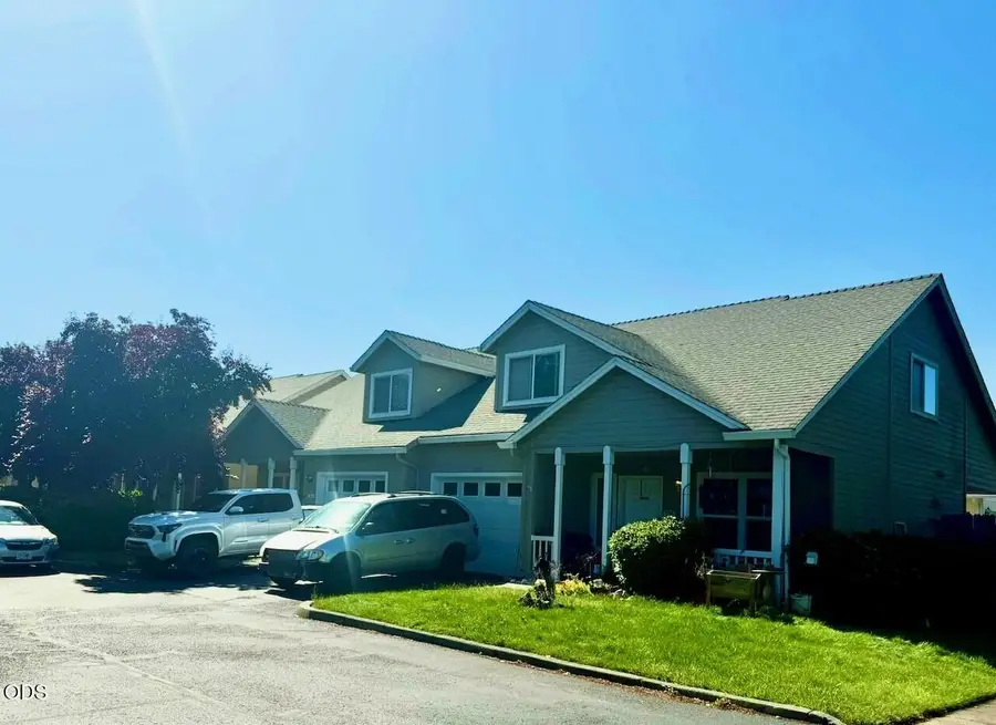 1902 Pebble Way, Medford, OR 97504 - #2