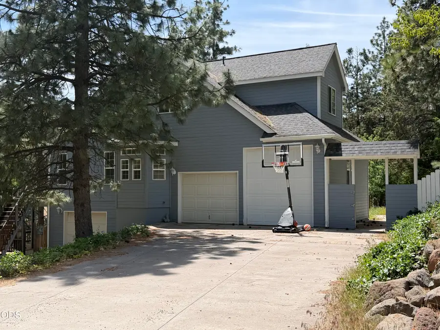 3737 Thicket Court, Klamath Falls, OR 97601 - #2