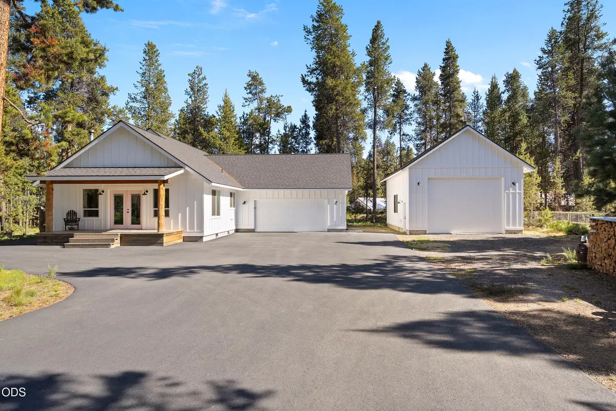 17349 Harlequin Drive, Bend, OR 97707 - #1
