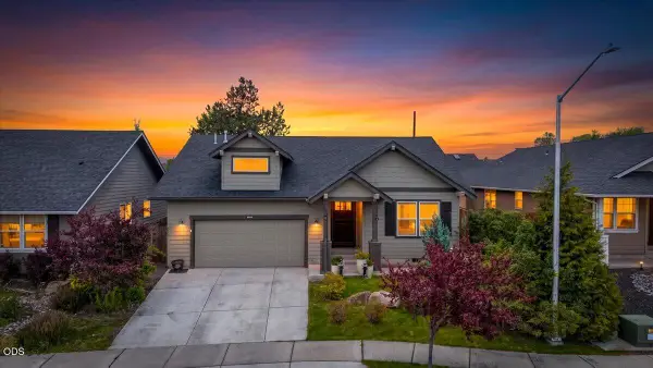 270 NW 33rd Street, Redmond, OR 97756
